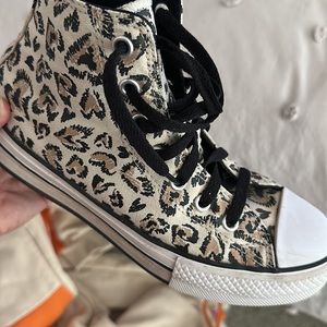 Youth size  3 1/2 cheetah print converse